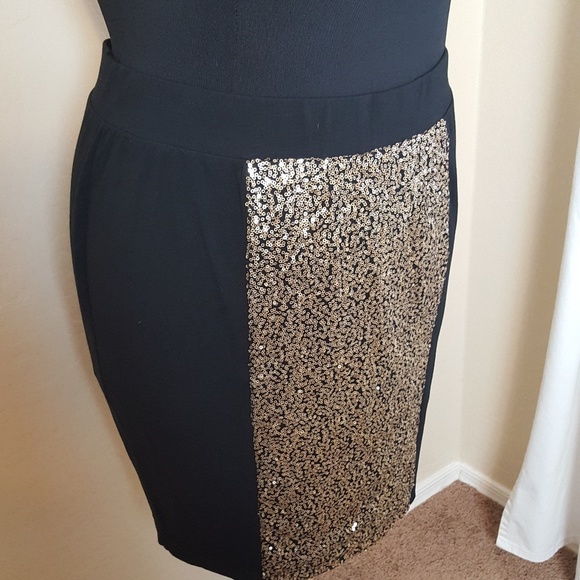š Torrid Sequined Pencil Skirt